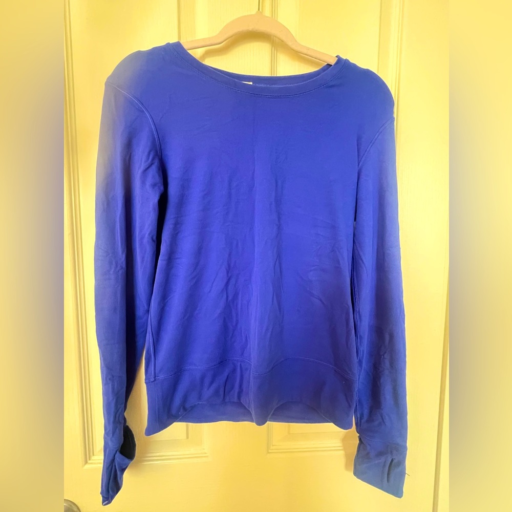 Lululemon long sleeve with Thumbholes